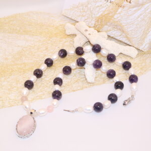 Perlaria